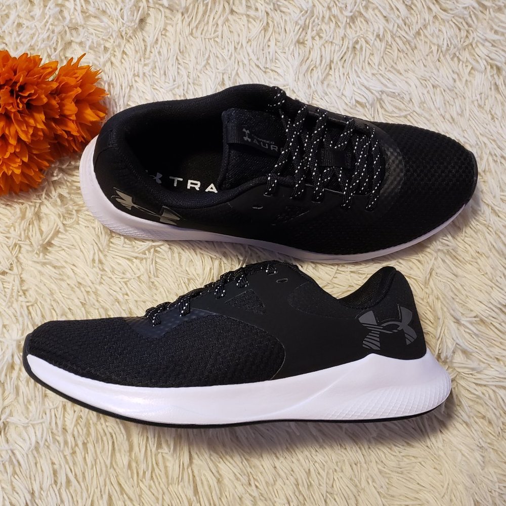 NEW Under Armour Charged Aurora 2 3025060-001 Women Black/White Size 9.5 Shoes - Picture 1 of 7
